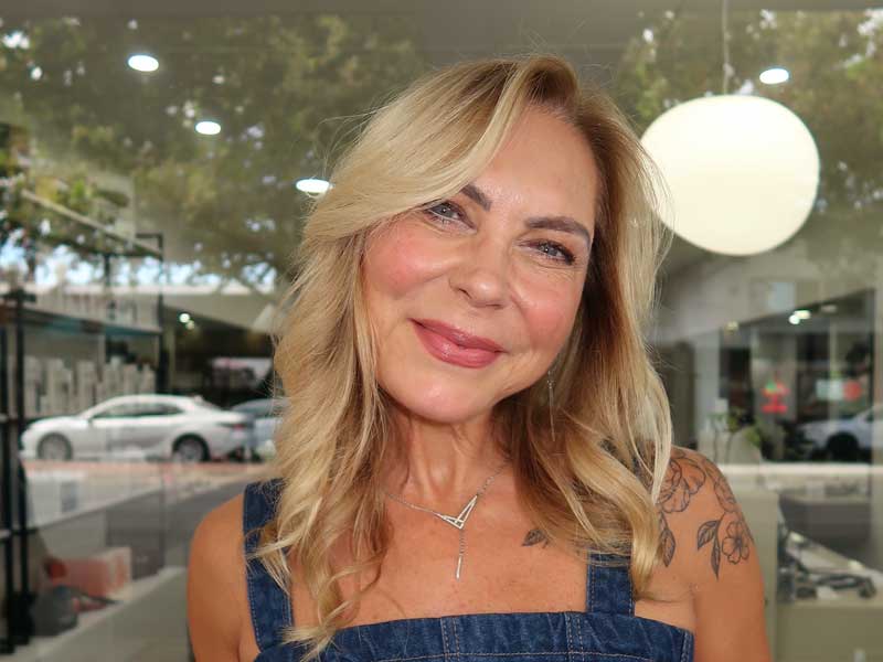 Rachel Bressan, Salon coordinator